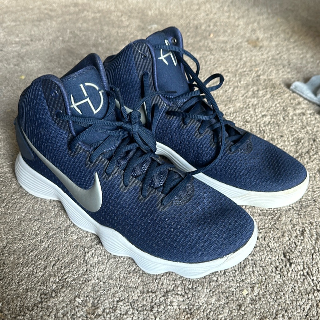 New Nike Women’s Blue Hyperdunk 2017 Tb Size 11.5
